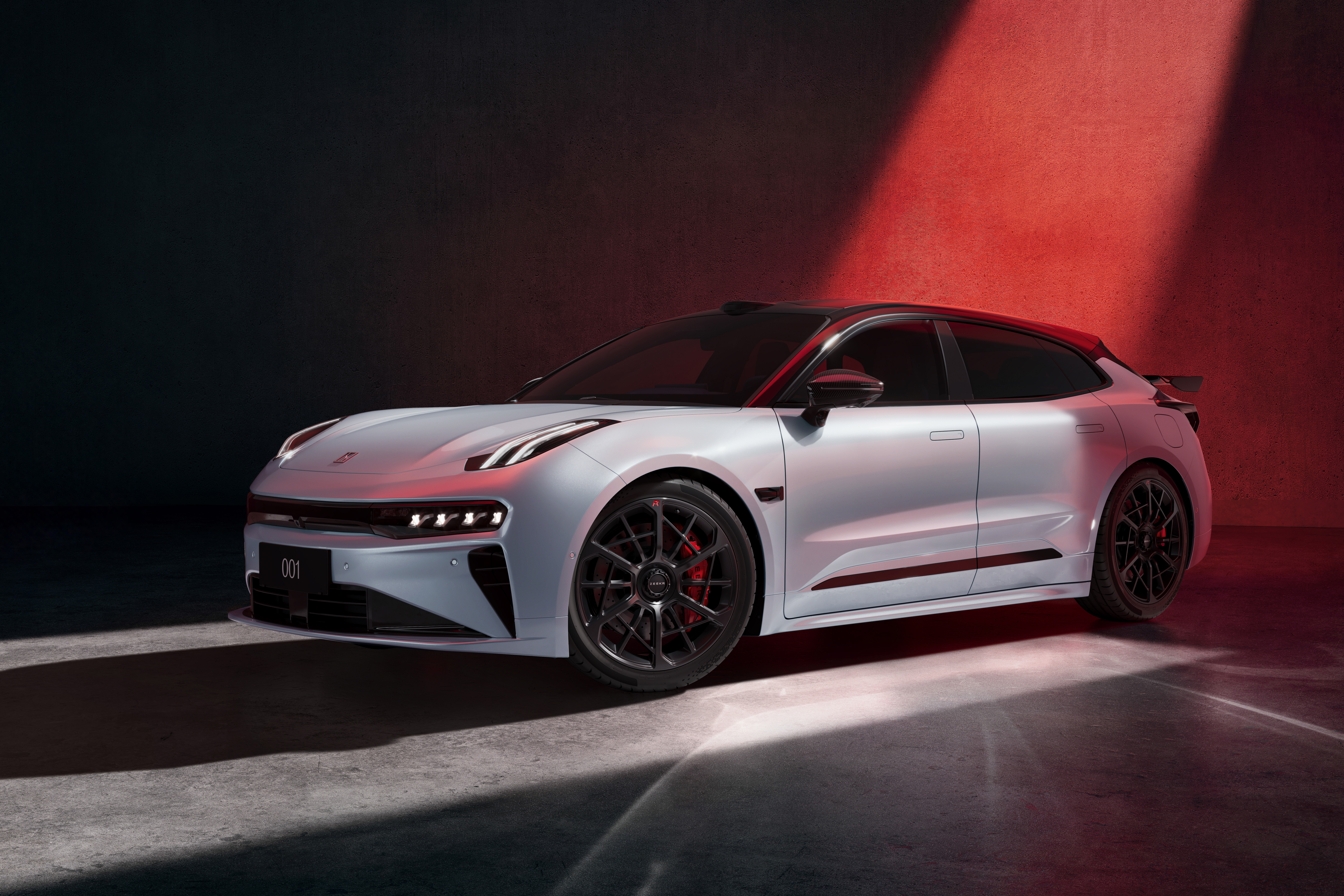 极氪007/007GT焕新版900V高压架构、2.73秒加速，限时19.39万元