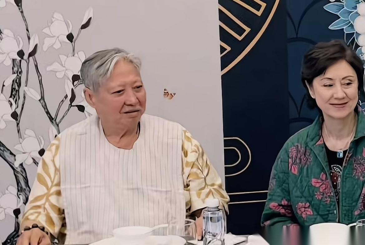 洪金宝这是定居湖北了？为何家宴会在这里举办呢？之前儿子洪天明明明在珠三角那边发展