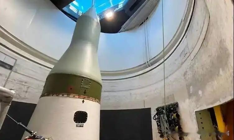 美国五天四射洲际导弹，核威慑还是战略焦虑？2025年9月17日至21日，美