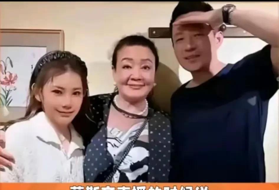 一个细节告诉你葛斯齐短时间不会倒戈网传这两天葛斯齐网上喊话汪小菲因为打他