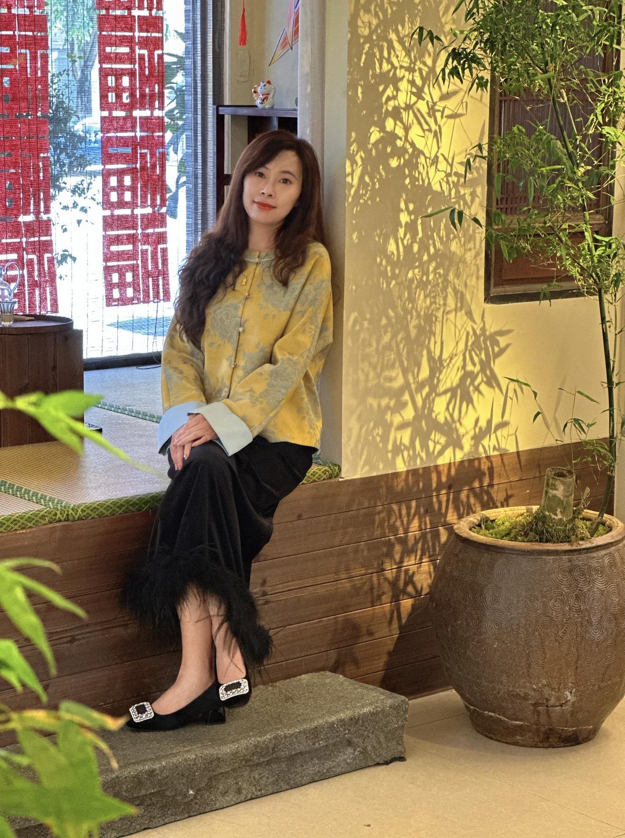 美女的魅力能有多大？真正的美女魅力不止于外表。知性美女的魅力在于清醒、从容与风骨