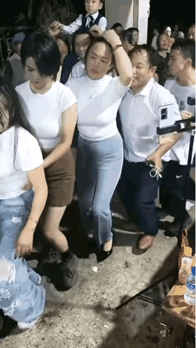 这是在骚扰吗