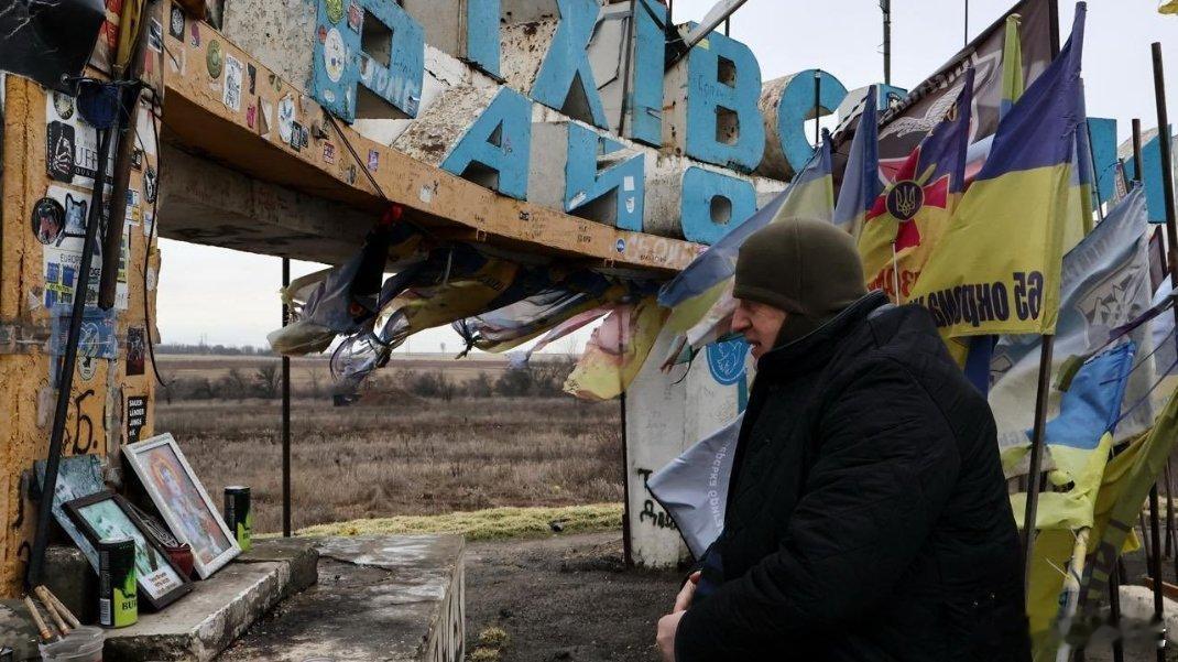 英国🇬🇧前首相鲍里斯·约翰逊访问乌克兰🇺🇦扎波罗热地区的第65旅前线阵地