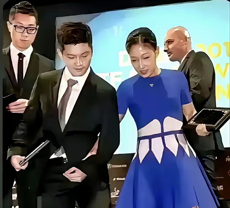 樊振东的爱情观太正了，他表示会让父母把关！东哥这不是没有主见，而他清晰的知道，恋