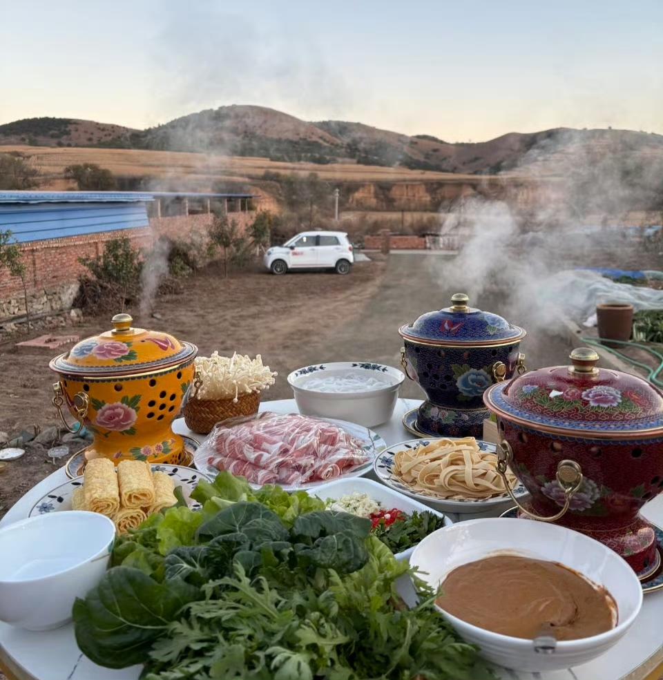 “人间烟火气，一饭解乡愁…”