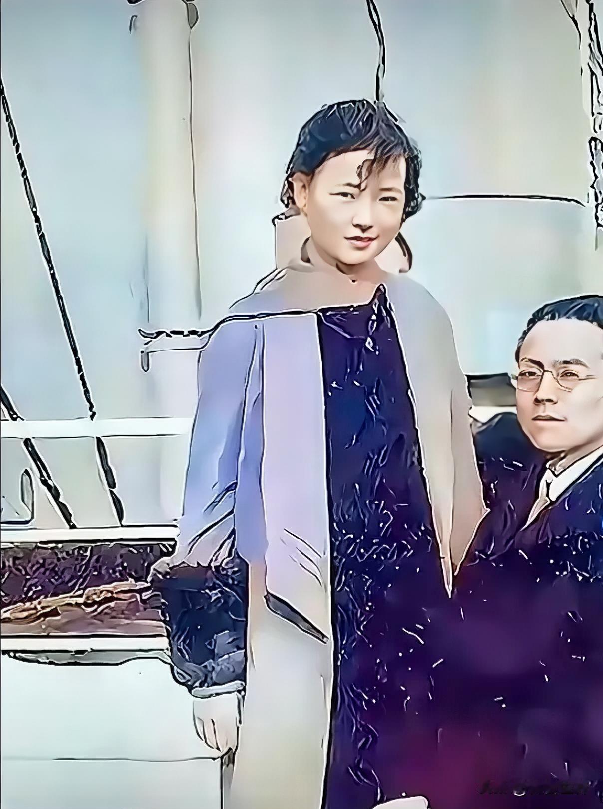 信吗？这是才女林徽因的真实图片，完全打乱脑海中的那个精灵，精致，漂亮的美女形象。