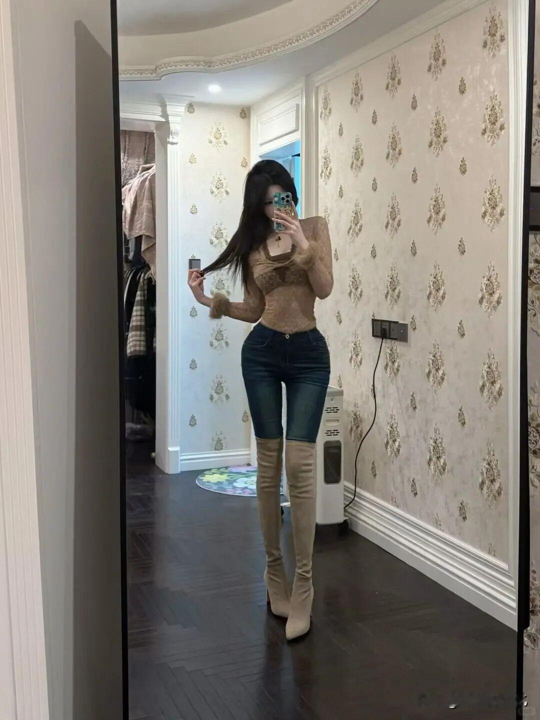 “一眼封神”的冬日look｜外套一脱，依旧稳赢全场的底气美！[比心][比心][比