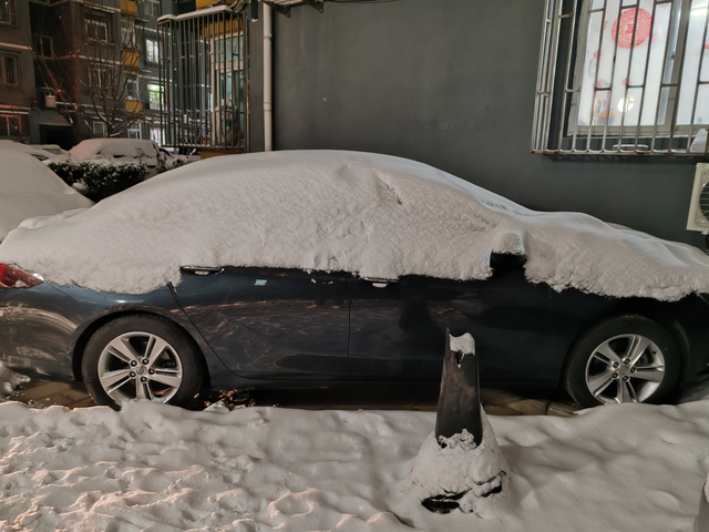 好久没来君威都这价格了刚看车友12.5提的威威，这还怕贵了，直纠结，现在的君威