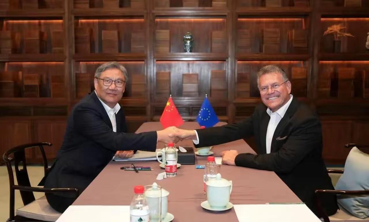 中欧谈判结果就是不打贸易战！中国同意减少一半对欧洲的混动汽车出口这么多汽车出