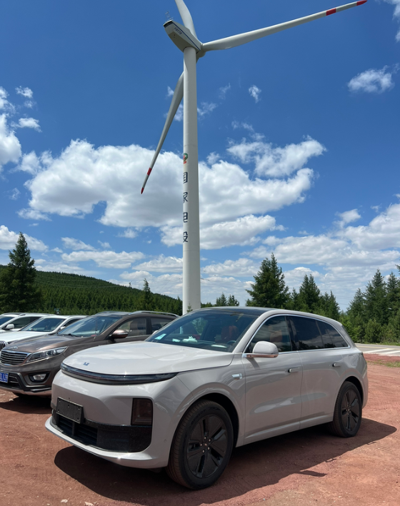 理想L6提车俩月，随便问已经开了俩月了，跑了4000公里，整体还是比较满意的，