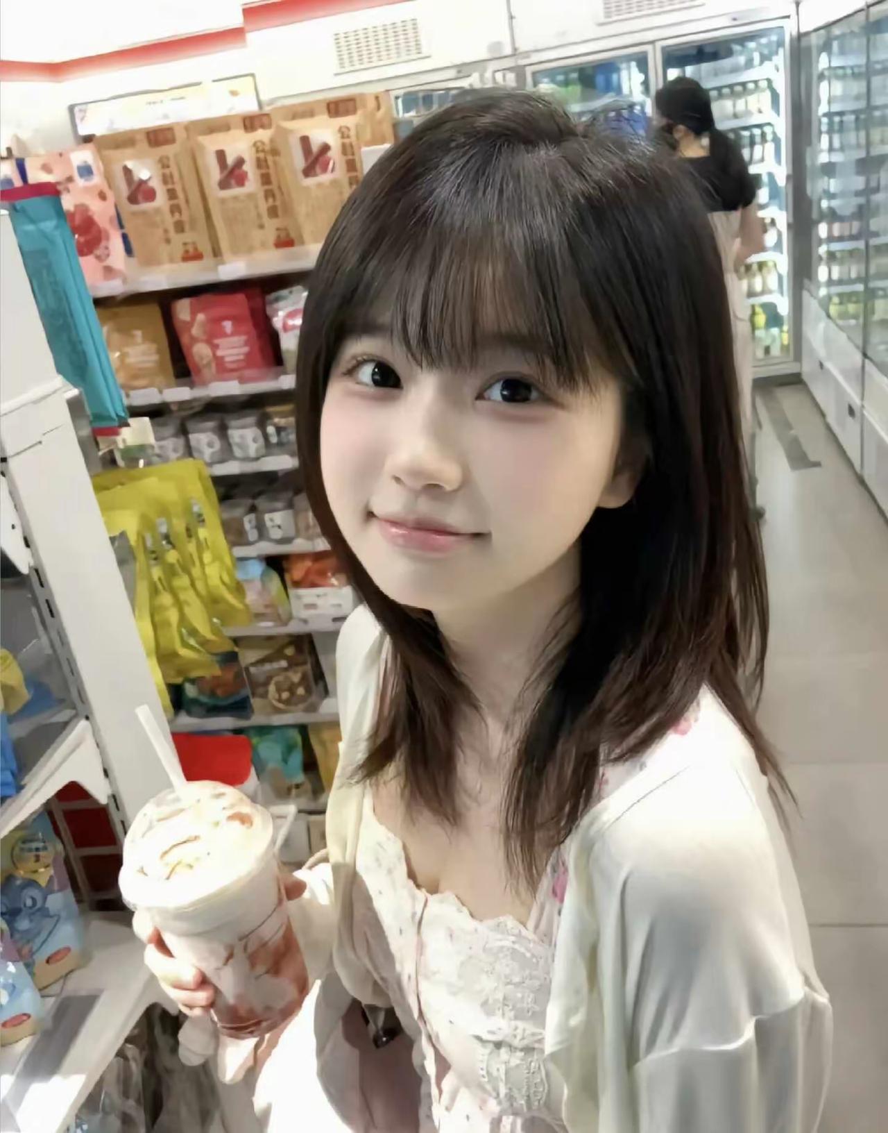 清新脱俗的女孩子是什么样子的呀
