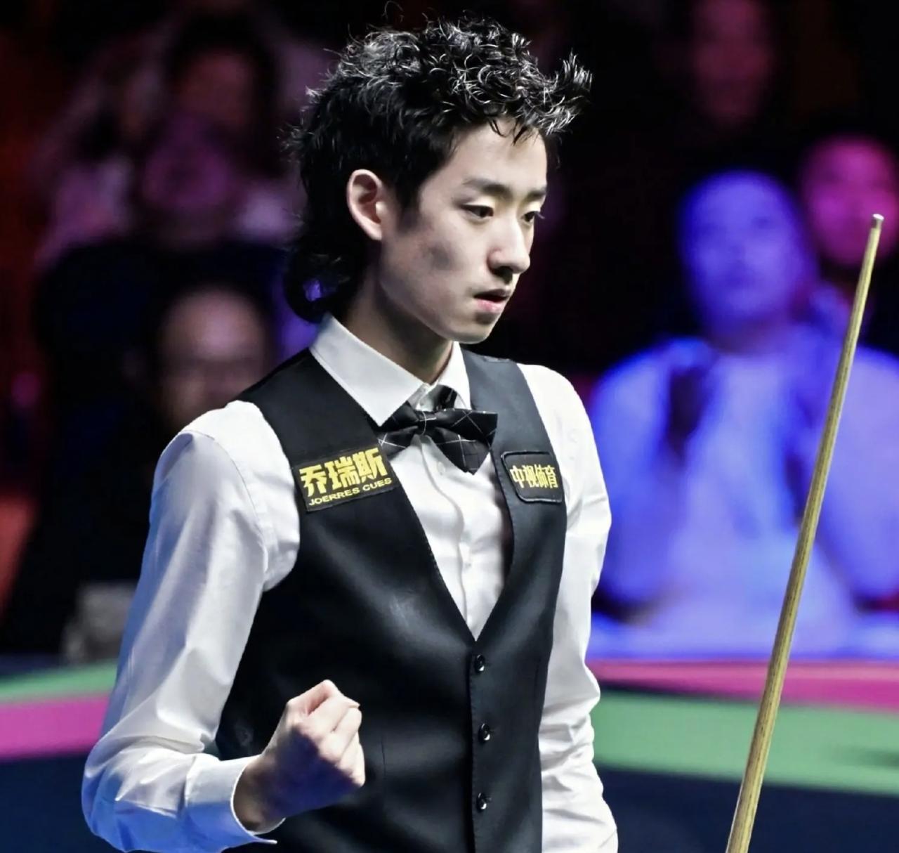 临危不乱，绝境求生，吴宜泽潇洒了得，对战霍金斯，在1-4落后绝境下，强势爆发，一