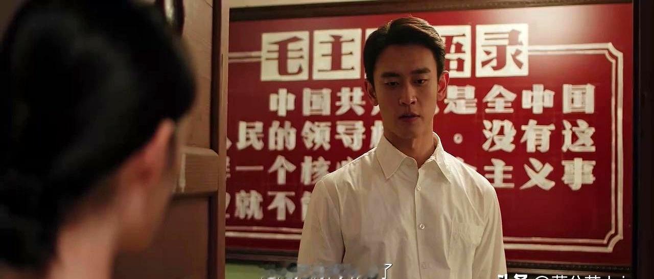 看《纯真年代》，真是被瞿桦这个角色给整不会了，前倨后恭的样子太真实一开始扭扭捏