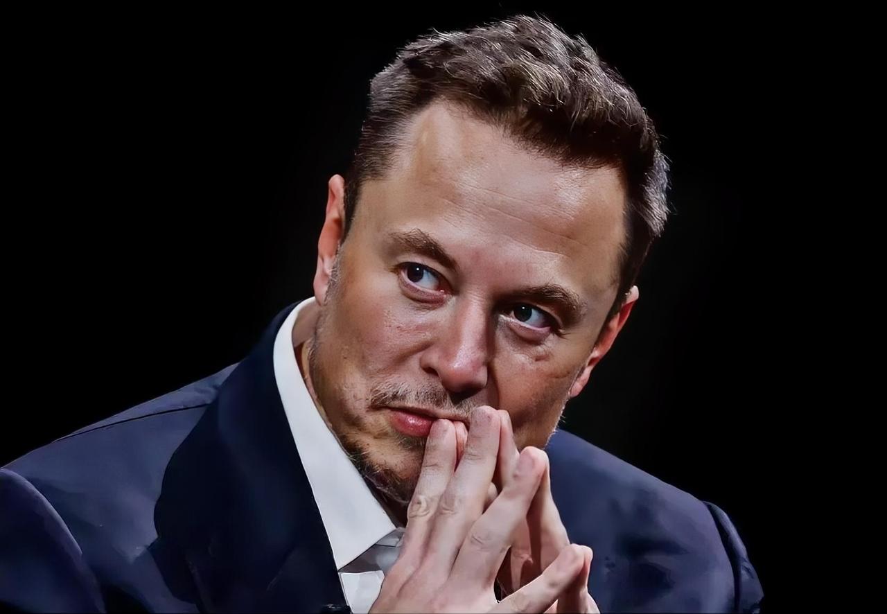 12月6日，马斯克怒撕欧盟，“欧盟应该被废除，主权应归还给各个国家”，他还强调“