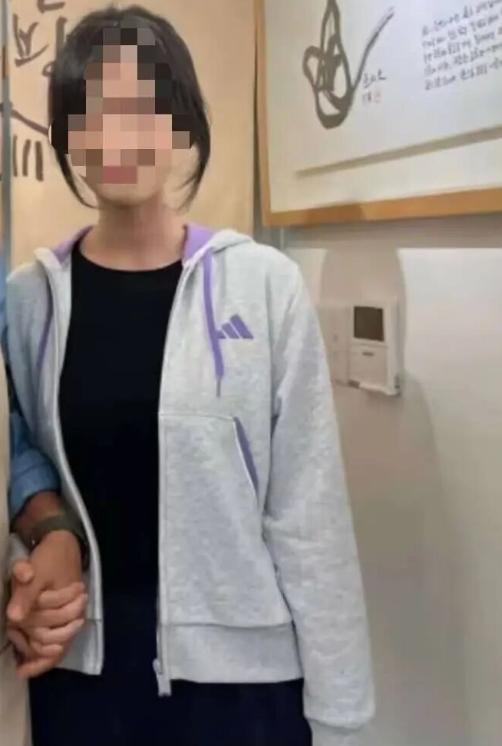痛心！在韩国失联25岁女生已经遇害，遗体已经被找到，凶手已被抓。她只是回韩国