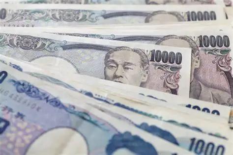 日元崩了高市致命打击！豪掷七百多亿美元真金白银砸向汇市，短暂把日元从崩盘边