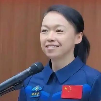 神舟二十三号划破长空的尾焰还未散去，网络上针对首位香港女航天员黎家盈的恶意揣测却