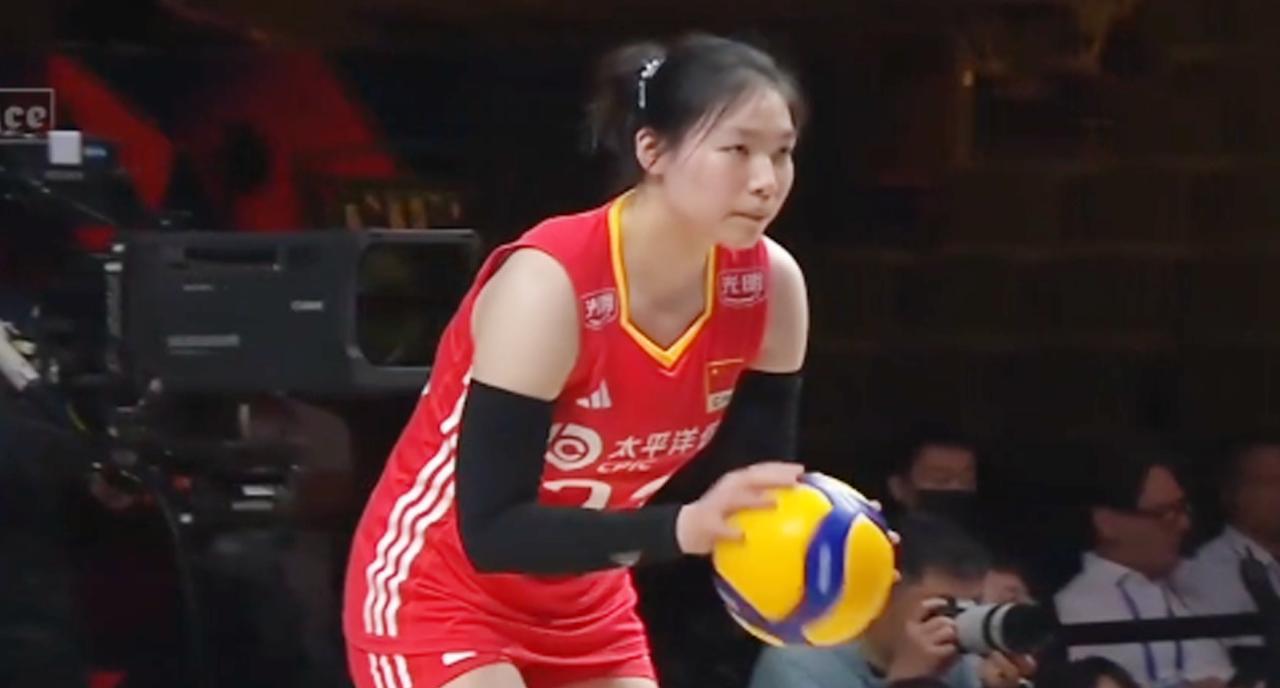 我滴个天呐！不查不知道，一查吓一跳，中国女排在世界女排联赛北京站首场比赛中，3: