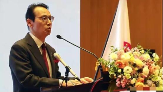 日本驻华大使表态了！日本驻华大使金杉宪治于近日接受凤凰卫视采访时表示，由于中日的