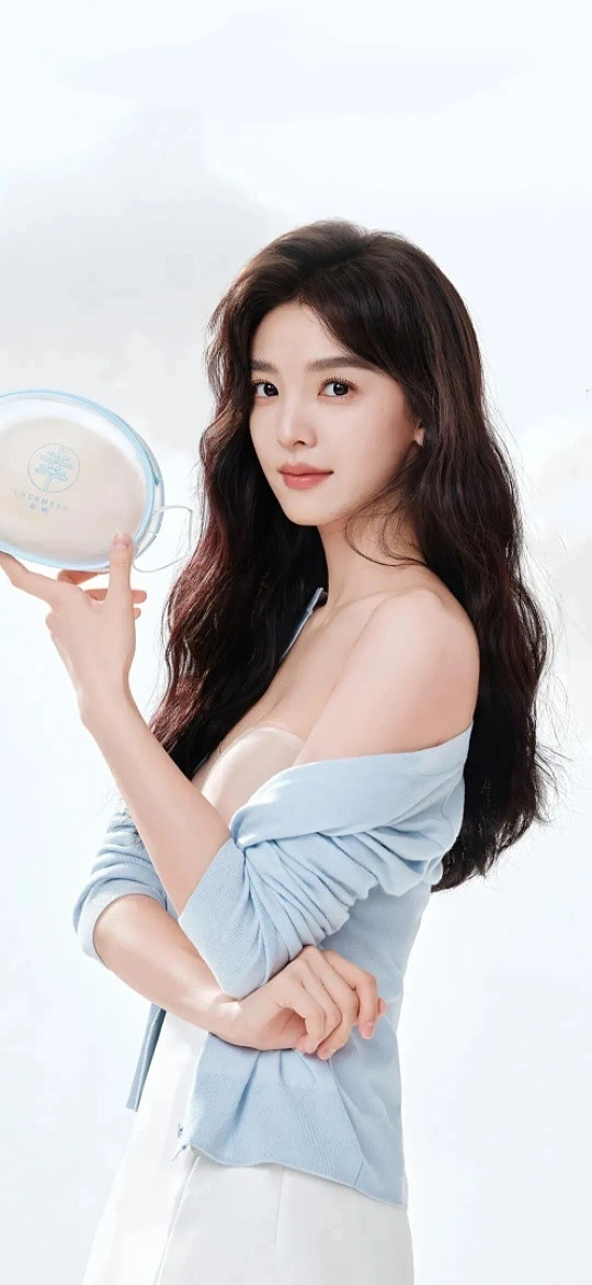 章若楠长文告别冬去春来一部《冬去春来》，让章若楠与角色庄庄彼此陪伴走过一段难忘时