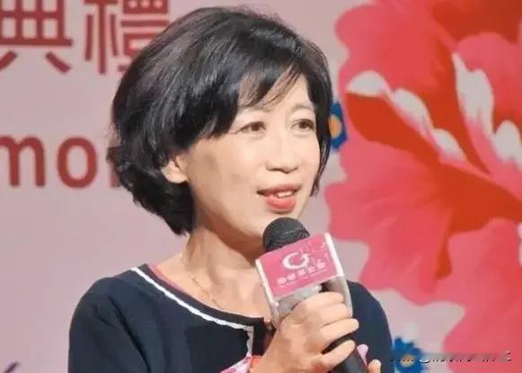 蔡壁如的感慨！刚刚回了一趟大陆，看了热门电影《给阿嬷的情书》，民众党的元老蔡