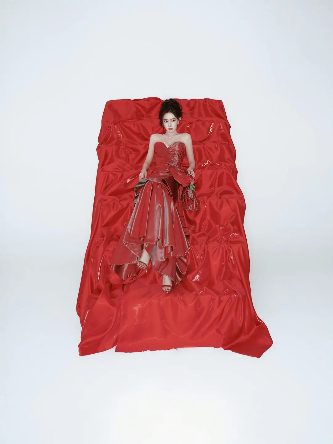 孟子义尖叫之夜第二套造型港风大美女