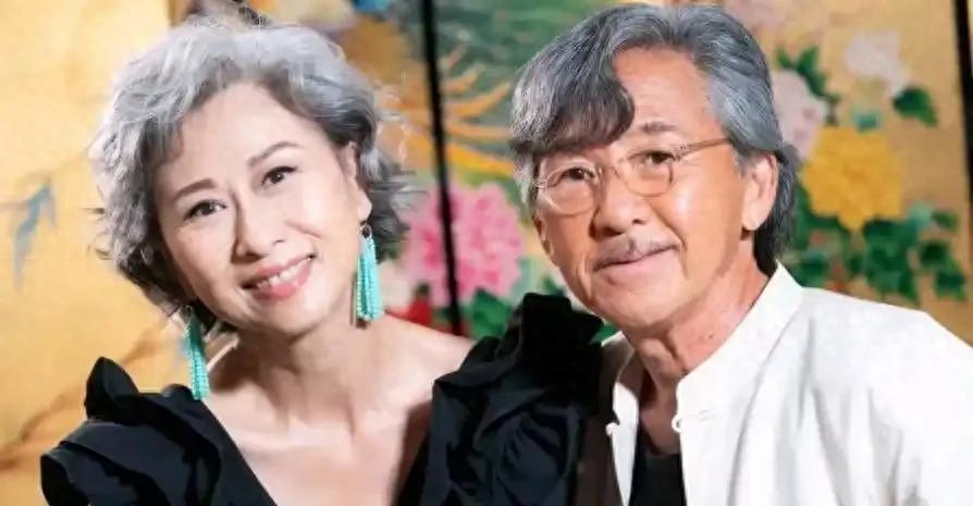 林子祥也没想到，叶倩文会因香港火灾后的这一举动，实现口碑暴增香港那边出了事，火