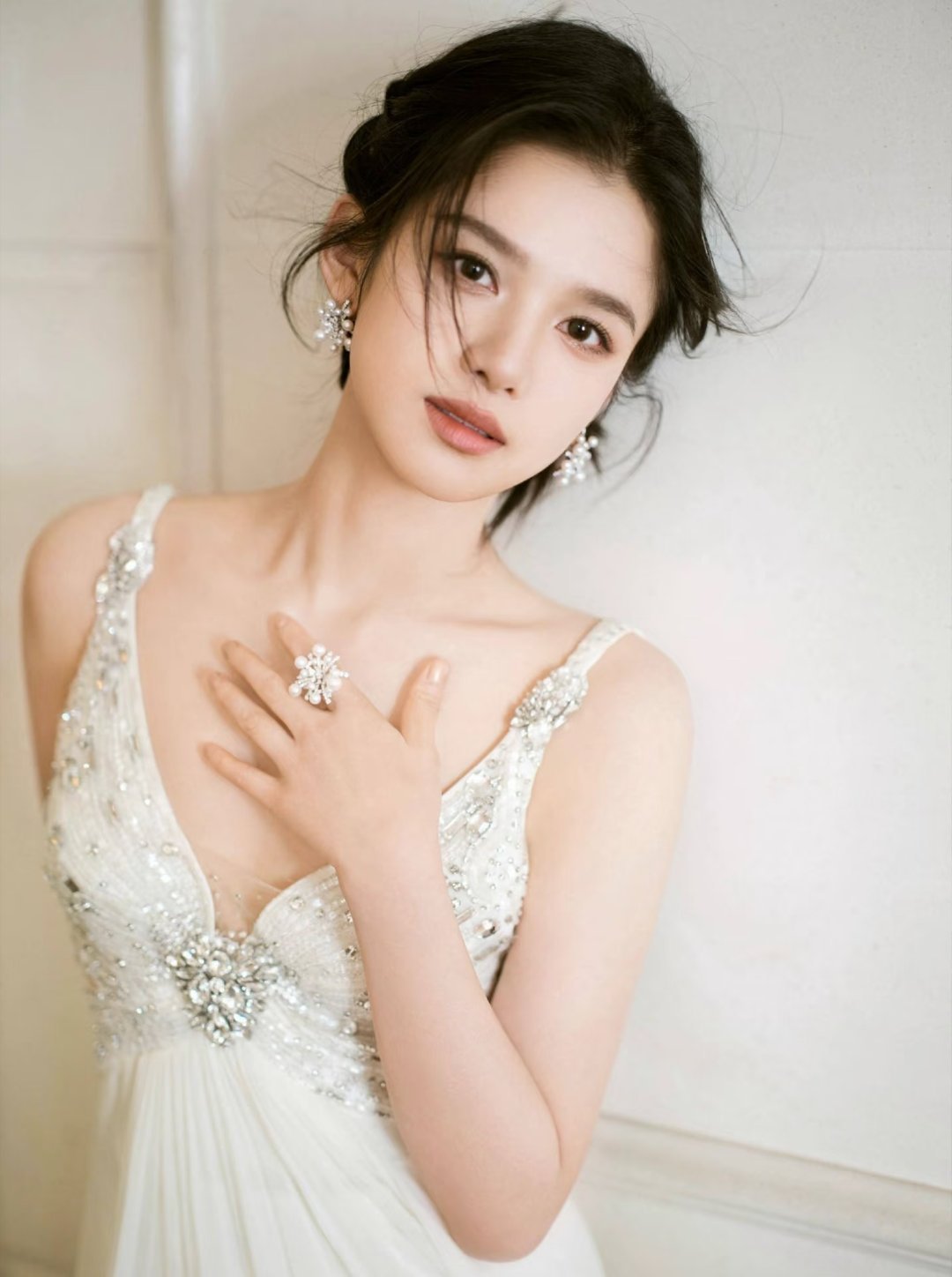 内娱95后女明星商务代言数量TOP9：赵露思：19个关晓彤：17个王楚然：12个