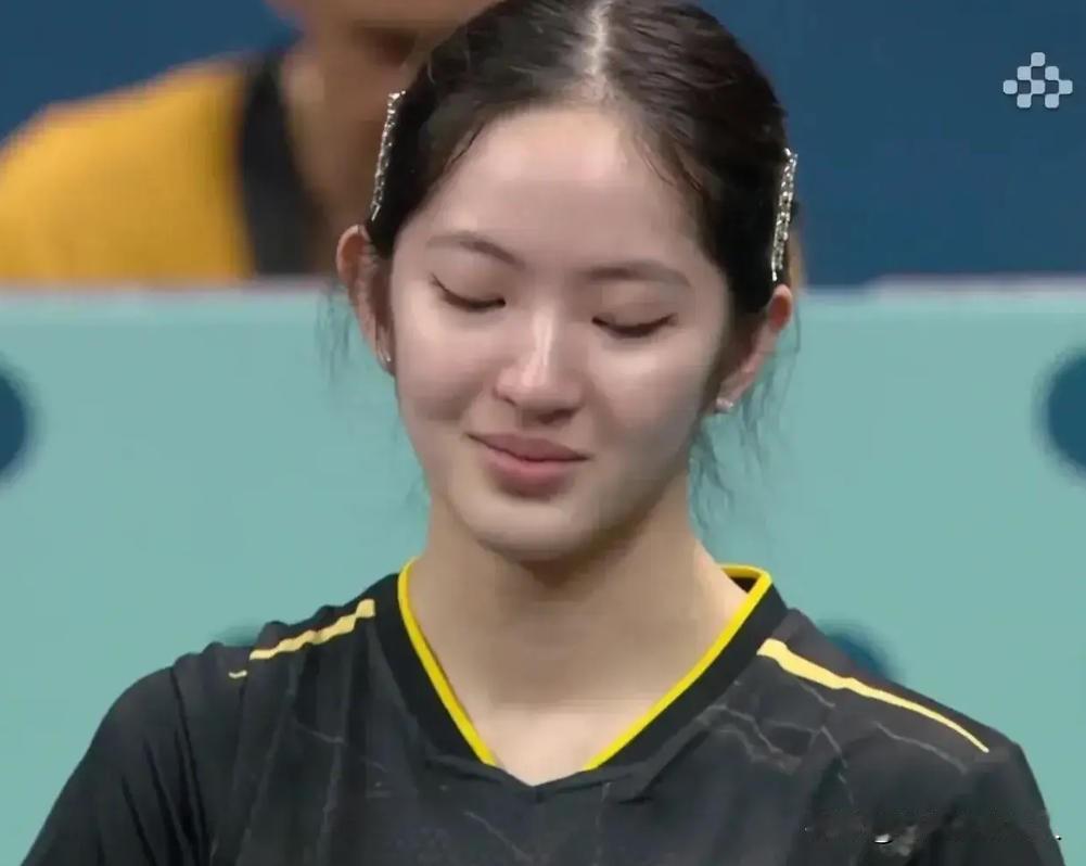 美国乒乓球选手宋家瑜公开喜欢樊振东这事最近挺火的。麻烦各位读者点一下右上角的