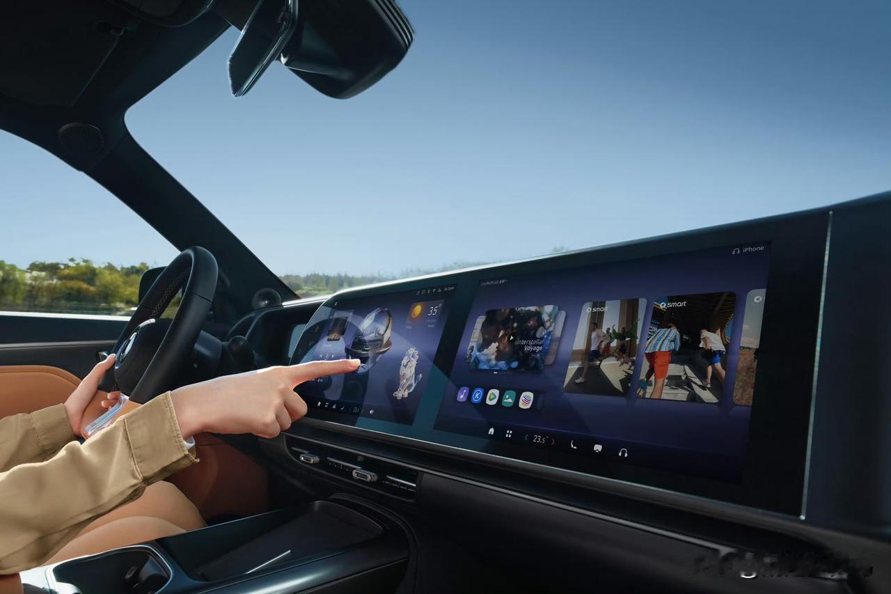 近期smart超级电混正在开启全国交付中，我在展厅看到smart5超级电混的