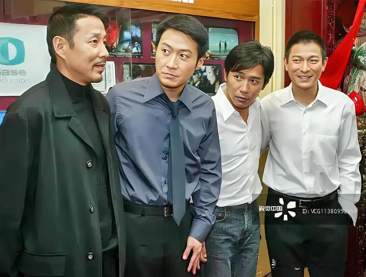 陈道明当年真是让四大天王都敬佩的演员，毕竟人家是皇帝专业户，私下里也是看起来很有