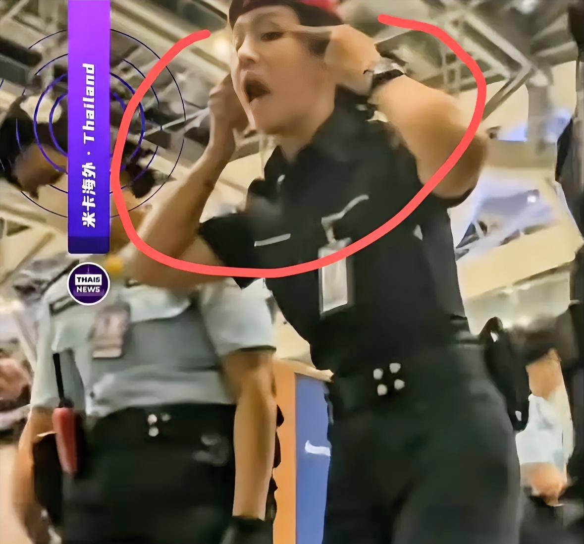 “泰”敢了！20多人拿着机票过了安检走上廊桥，却被硬生生拽下来手里攥着登机牌