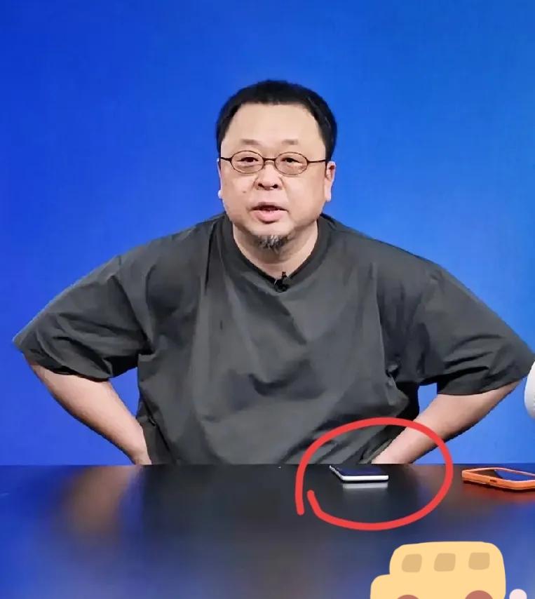终于知道西贝这事，罗永浩为啥要告一段落了，老罗亲自下场吐槽餐饮分量和价格，