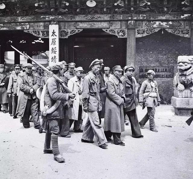 1949年4月24日上午，太原枪声刚停，解放军就控制全城，一批阎锡山旧高干却被带