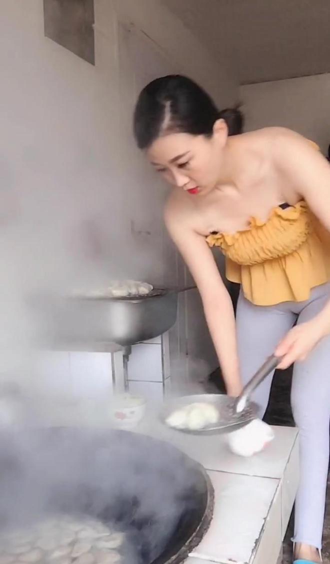 新找的相亲对象，很能干做的饭很好吃！