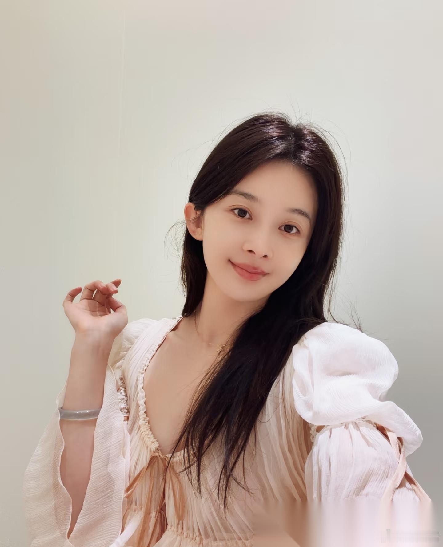 看完赵樱子评价奚梦瑶这件事，终于明白她为什么一直路人缘差！杨天真说得对，人不