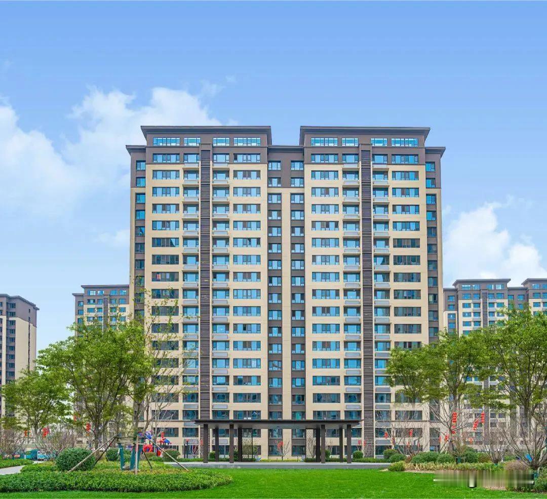 都说房价跌成白菜价，我算是亲眼见识到了！朋友这经历，看得人心里拔凉拔凉的。