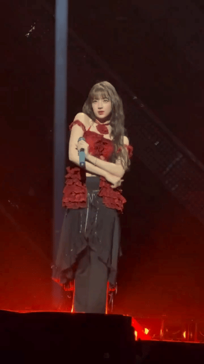 欧阳娣娣这是音综还是选秀音综里的选秀王者！娣娣的舞台表现力真的没话说，气场全开