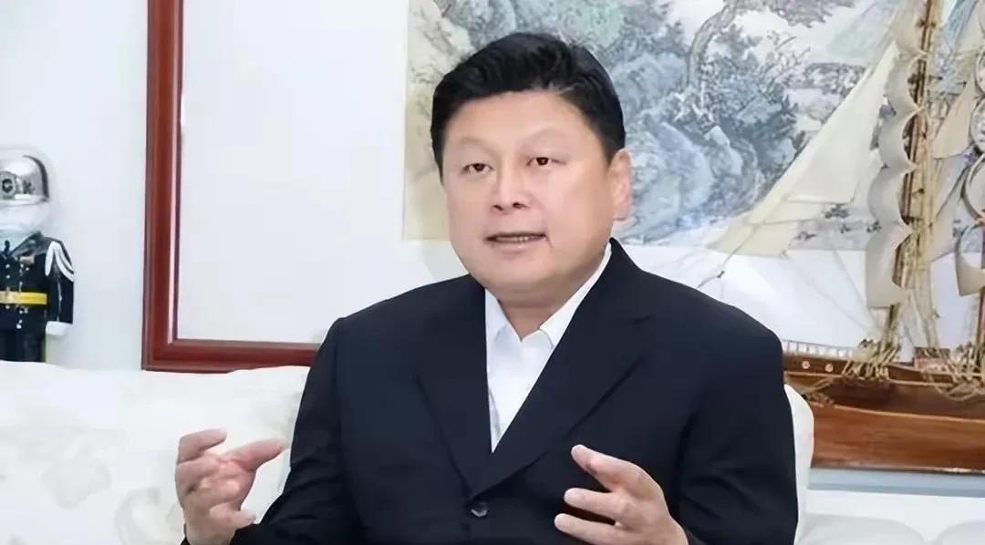 82岁的反傅退师“叶霸”数典忘祖，狂妄至极，竟然叫嚣：从大陆来的就是外国人，都是