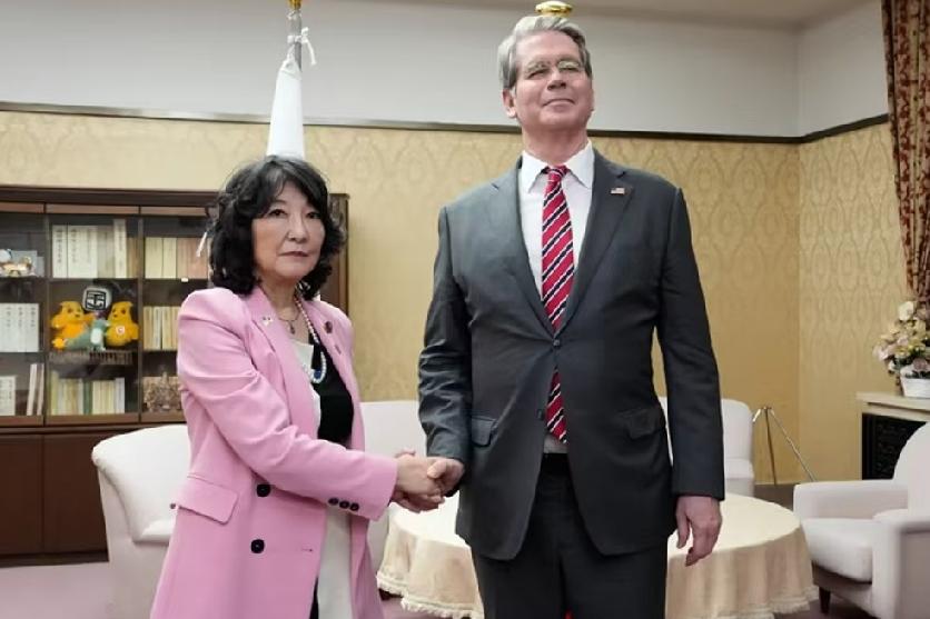 曾经训斥日本财长的贝森特，再次在美日财长会晤时发飙！近日，美财长贝森特接连
