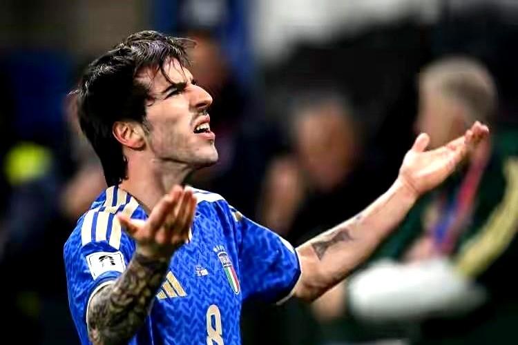 意大利队又又又无缘世界杯了！赛前都说波黑要“摆大巴”，学意大利的防守来对付意