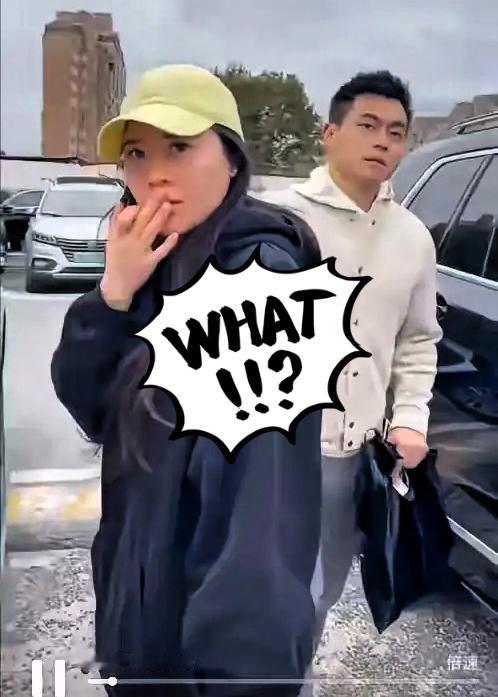 没打码的照片里，律师老公带着乘务长小三去产检，原配却在陪亲妈看病——这画面简直把