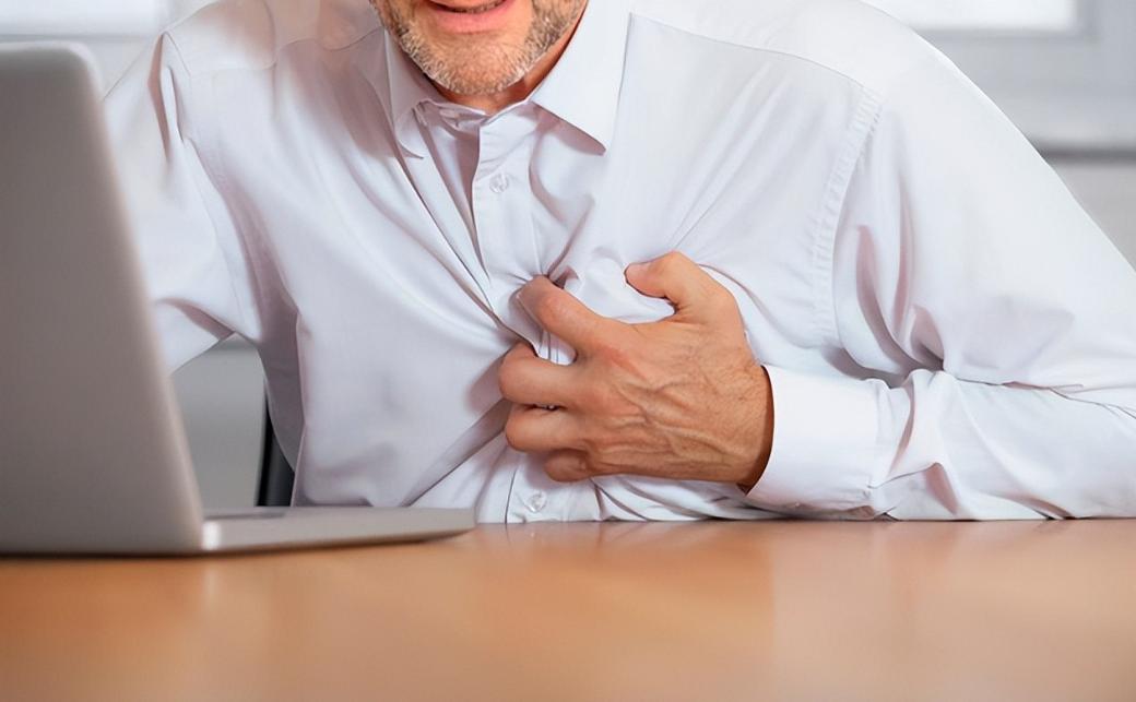 忠告：中老年人缺钾，身体会发出这4个“求救信号”，别忽视钾平时存在感不强，但