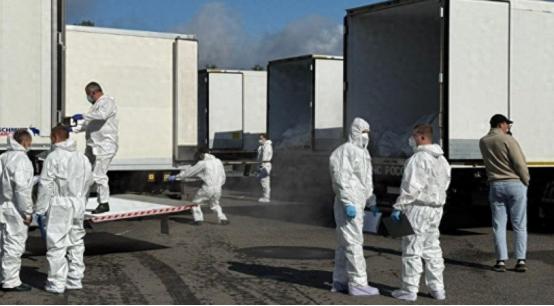 仗没法打了，俄方一口气交出18000具遗骸，乌军遗体是俄军数十倍 最近俄乌之