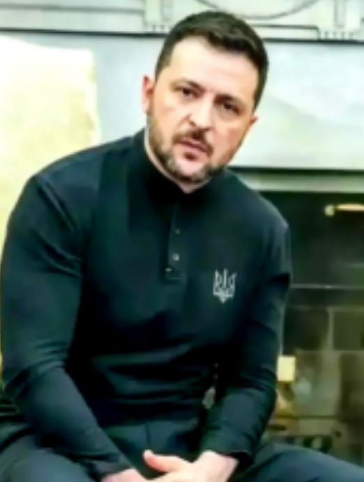 泽连斯基确实没有跑路，也没有投降，但说到底，他对乌克兰造成的伤害，可能要远大于任