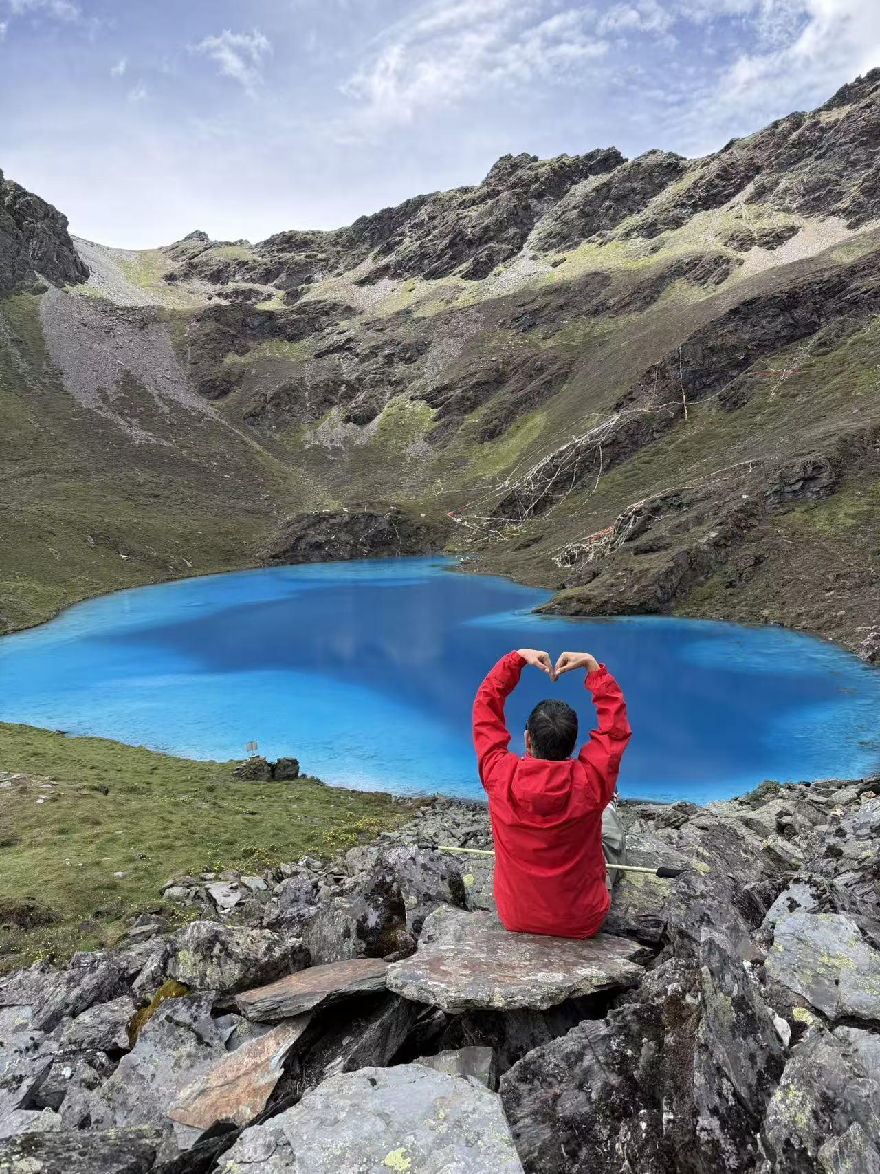 中国人正在抛弃旅行社吗是的，中国游客正在陆续抛弃旅行社组团，一点不假。从30