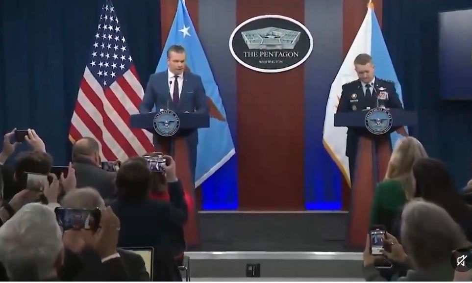 美国国防部称对伊朗军事行动进行了重大军事调整！政权更迭已被排除在外，现在的目标是