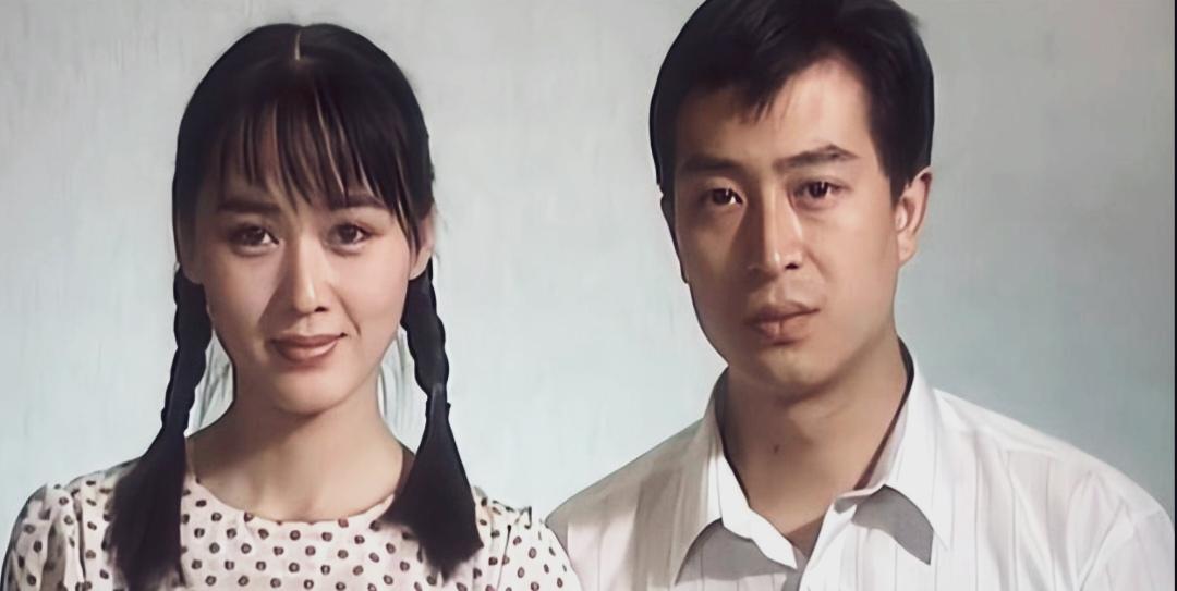 男的是帅哥张嘉译，女的是谁？