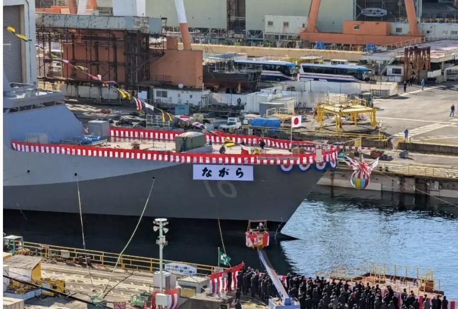 释放危险信号，日本军舰也在下饺子，4年造出12艘5500吨级护卫舰，中国要警惕了