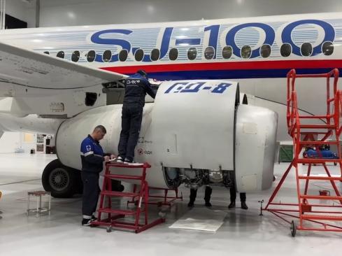 果不其然。  俄罗斯宣布了：准备向中国新一代宽体客机（含C929）供应复合